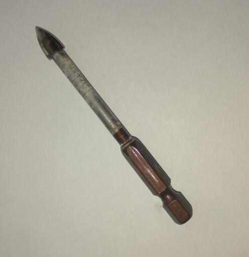 Как вкрутить шуруп в пустую стену. Крепление на бетонной стене без перфоратора, обычной дрелью без удара