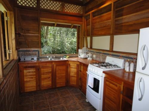 Каркасная пристройка к дому из бруса. Самостоятельное возведение каркасной веранды к дому: полный порядок действий