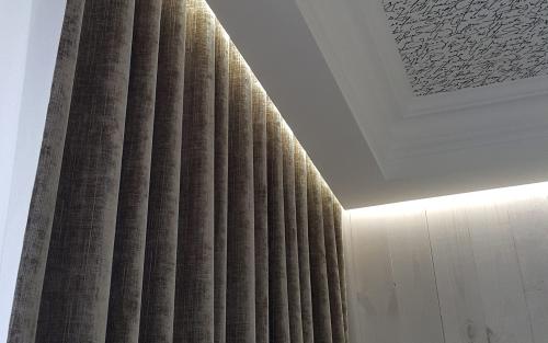 Как правильно повесить карниз от стены до стены. Определяемся с местом крепления карниза для штор к стене