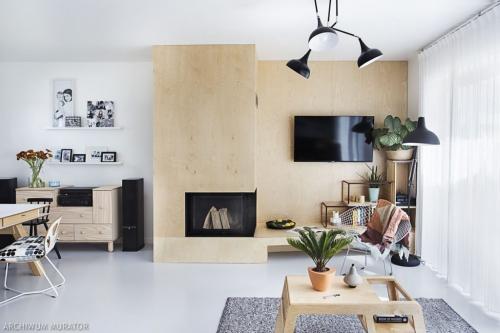 Дерево на стене в углу. Деревянная стена: фанера