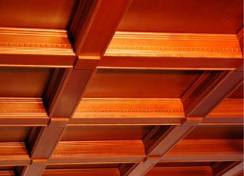 Деревянный потолок своими руками. Виды потолков из дерева