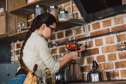 Дюбель плохо держится в кирпичной стене. 15 лайфхаков по надежному монтажу на слабых основаниях 02