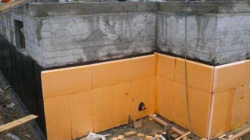 Утепление кирпичной стены снаружи пенополистиролом. Утепление стен дома пенополистиролом снаружи – этапы работ