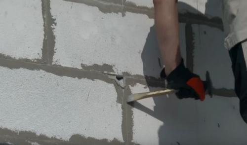 Можно ли утеплять кирпичный дом пенопластом. Утепление дома пенопластом: личный опыт