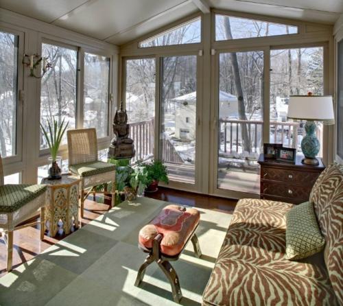 Бюджетный закрытая веранда к дому. Закрытая зимняя веранда пристроенная к дому: все, что нужно знать