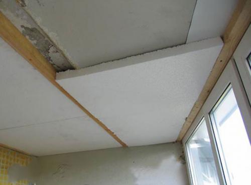 Чем утеплить потолок в частном доме недорого. Чем лучше утеплить потолок частного дома с холодным чердаком недорого