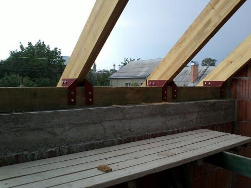 Крепление балок перекрытия к армопоясу. Устройство, виды и особенности изготовления армированного укрепляющего пояса для балок перекрытия