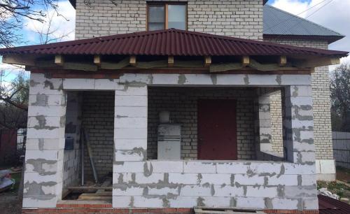 Пристрой к дому из газобетона. Как сделать пристройку к дому из газобетона?