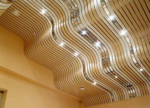 Как сделать волнообразный реечный потолок из.. Реечные потолки –, что это такое?