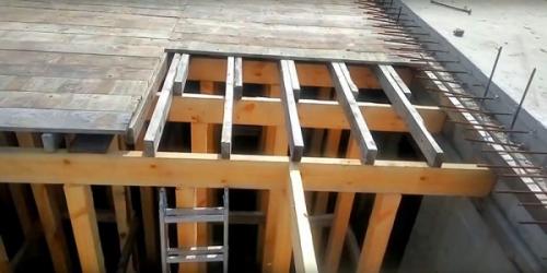 Этапы изготовления межэтажного перекрытия. Основные параметры бруса для балок 04