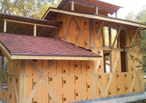 Чем крепить пенополистирол к дереву. Особенности утепления деревянного дома полистиролом