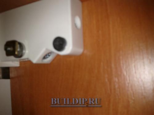 Как повесить шкаф на стену с утеплителем. Как прикрепить навесной шкаф к стене?