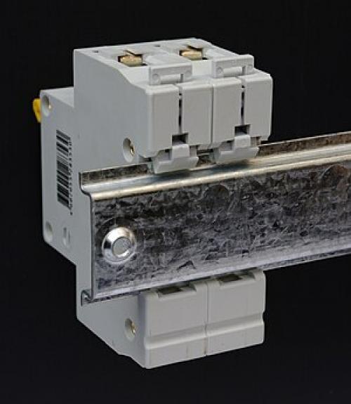 Крепление дин рейки в шкафу. G-образная 15