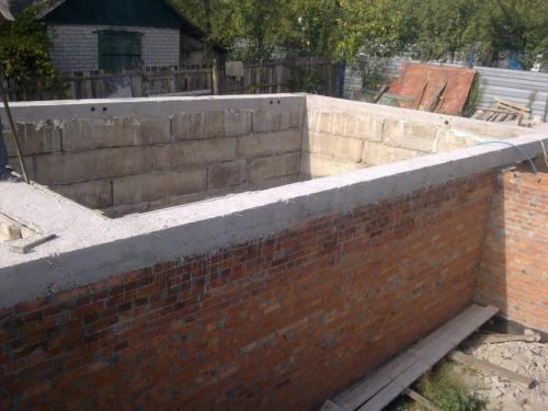 Крепление балок перекрытия к армопоясу. Устройство, виды и особенности изготовления армированного укрепляющего пояса для балок перекрытия