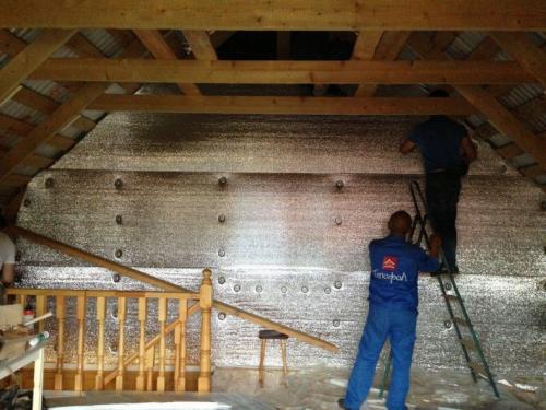 Утепление деревянного дома изнутри пенофолом. Утепление пенофолом: что это такое, для чего необходим? Технология применения теплоизоляционного материала для стен и потолка