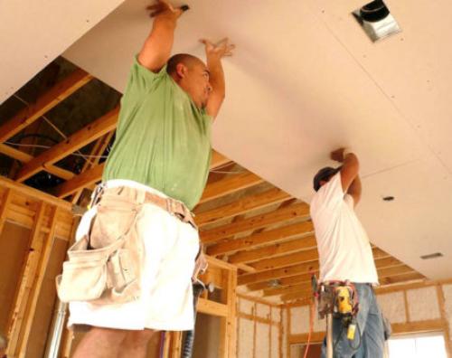 Потолок в деревянном доме из гипсокартона. Гипсокартон в деревянном доме: преимущества и недостатки