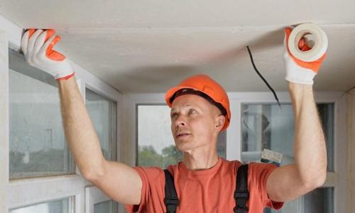 Гипсокартон на потолок. Как выровнять потолок гипсокартоном (10 фото): выравнивание без каркаса, процесс монтажа, чтобы приклеить, прикрепить без использования профилей