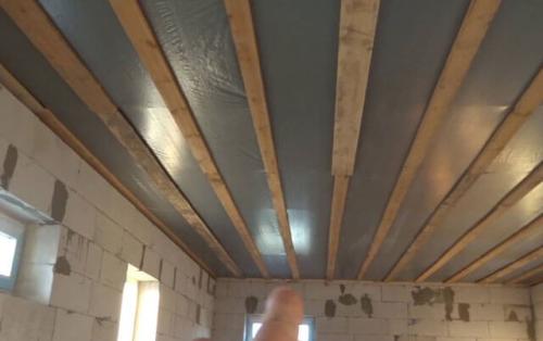 Как подшить потолок с деревянными балками. Все о монтаже и ремонте потолков своими руками 05 Как подшить потолок с деревянными балками. Все о монтаже и ремонте потолков своими руками 05
