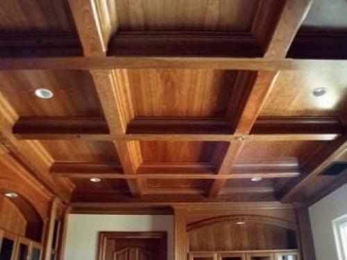 Подшивные потолки в деревянном доме с балками. Сфера применения 01