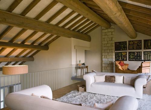 Подшивные потолки в деревянном доме с балками. Сфера применения 22