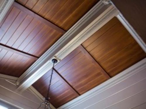 100 идей отделки потолка в деревянном доме. Особенности 06 100 идей отделки потолка в деревянном доме. Особенности 06