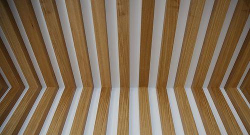 Рейки в интерьере кухни. Разновидности деревянных реек