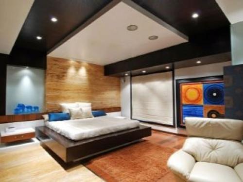 Деревянный потолок в интерьере 2023. Выбираем вариант оформления потолка 24