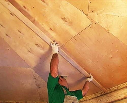 Чем подшить черновой потолок в частном доме. Чем зашить потолок: выбор материалов