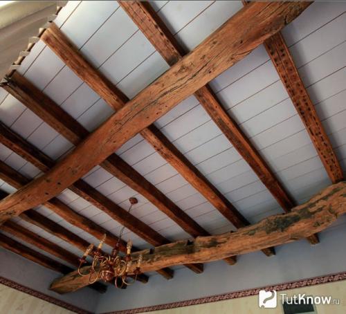 Дизайн потолка с балками. 45 фото дизайна самых красивых потолков с балками 22