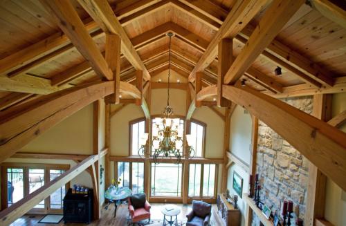 Монтаж потолочных балок своими руками. Установка потолочных балок 06 Монтаж потолочных балок своими руками. Установка потолочных балок 06