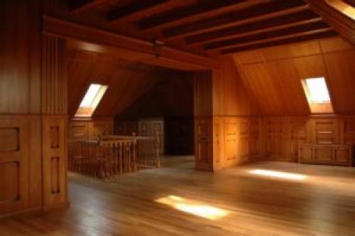 Простая и недорогая отделка мансарды. Отделка мансарды своими руками, фото вариантов