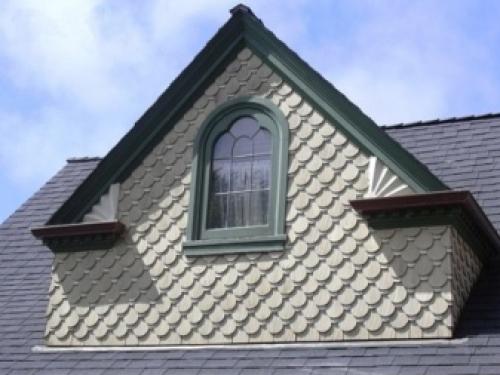 Чем обшить мансарду изнутри недорого. Дизайн мансарды и декоративная отделка 36