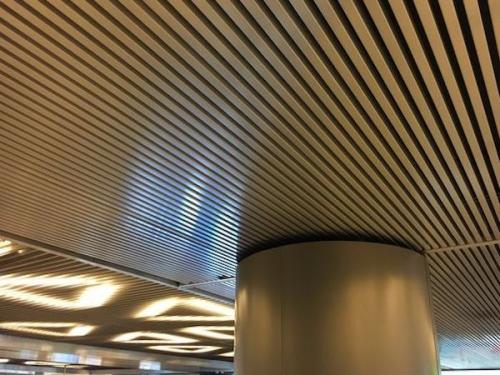 Инструкция по монтажу реечного потолка. Монтаж реечного потолка своими руками 04