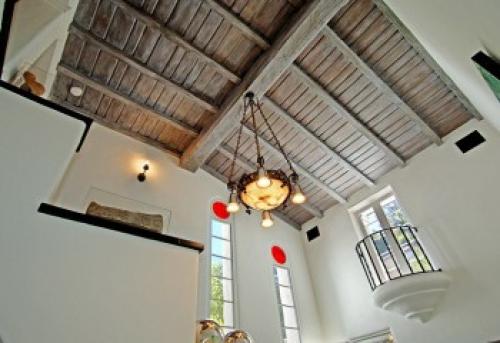 Деревянный реечный потолок своими руками. Все о монтаже и ремонте потолков своими руками