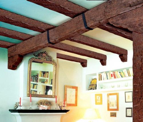 Декоративные балки на потолок из дерева. Монтаж и фото декоративных потолочных фальш балок из дерева
