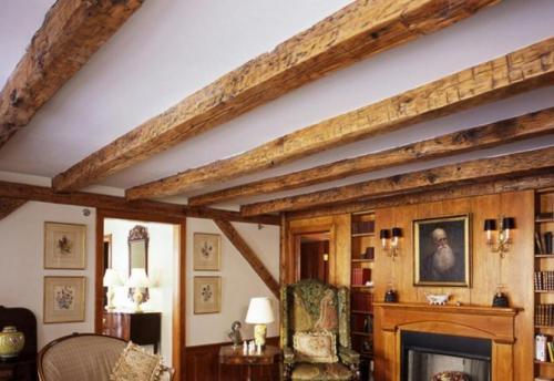 Потолок с балками освещение. Виды и материалы