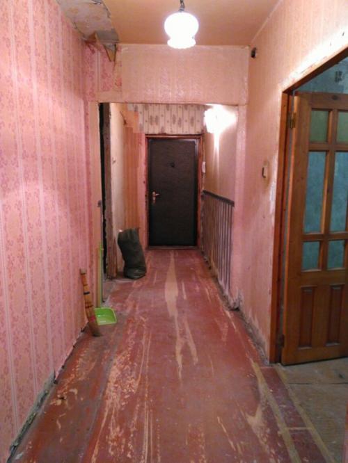 Как обыграть балку на стене. Как обыграть несущую балку?