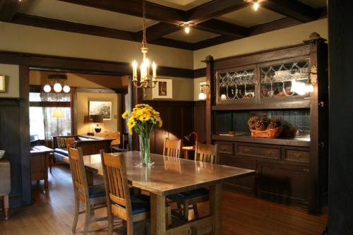 Белые балки на потолке. Где использовать 13 Белые балки на потолке. Где использовать 13