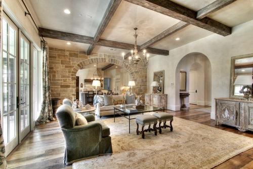 Потолок с открытыми балками. Потолок с балками – современные дизайнерские решения, идеи декора и варианты оформления