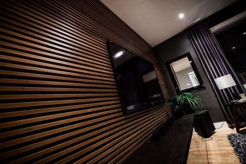 Рейки на стену под покраску. Варианты реализации идеи