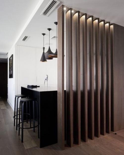 Отделка стен деревянными рейками. Варианты использования 07