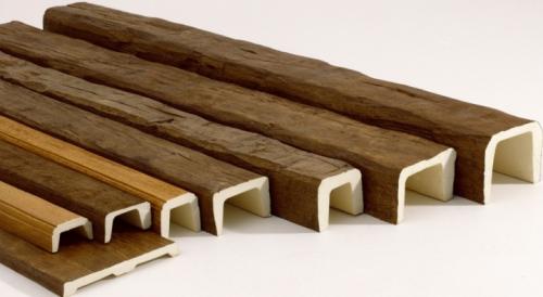 Как сделать балки на потолке своими руками. Стили интерьеров с фальш балками 03