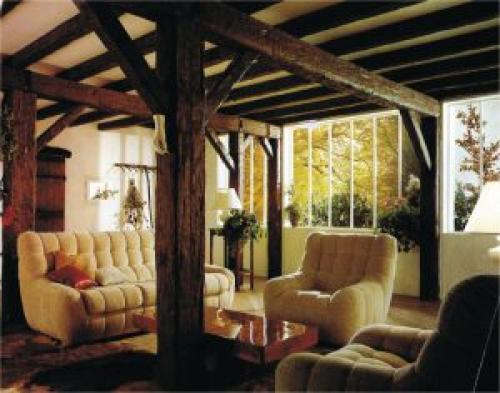 Декоративные балки на стену. Потолочные фальш-балки: декор и особенности установки