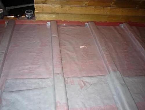 Как сделать пол из дерева на лагах. Установка лаг для пола 07