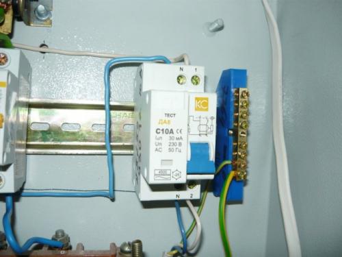 Монтаж дин-рейки. Монтаж на din рейку