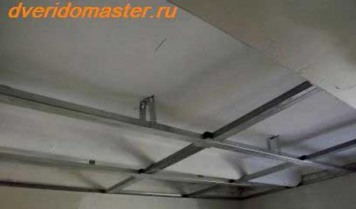 Как сделать потолок с балками в деревянном доме. Конструкции перекрытий и потолков в деревянном доме 17