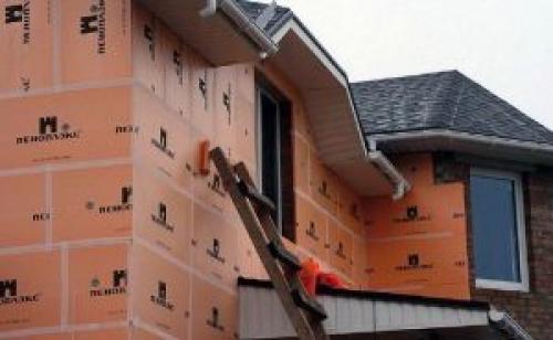 Утепление кирпичного дома пенопластом.